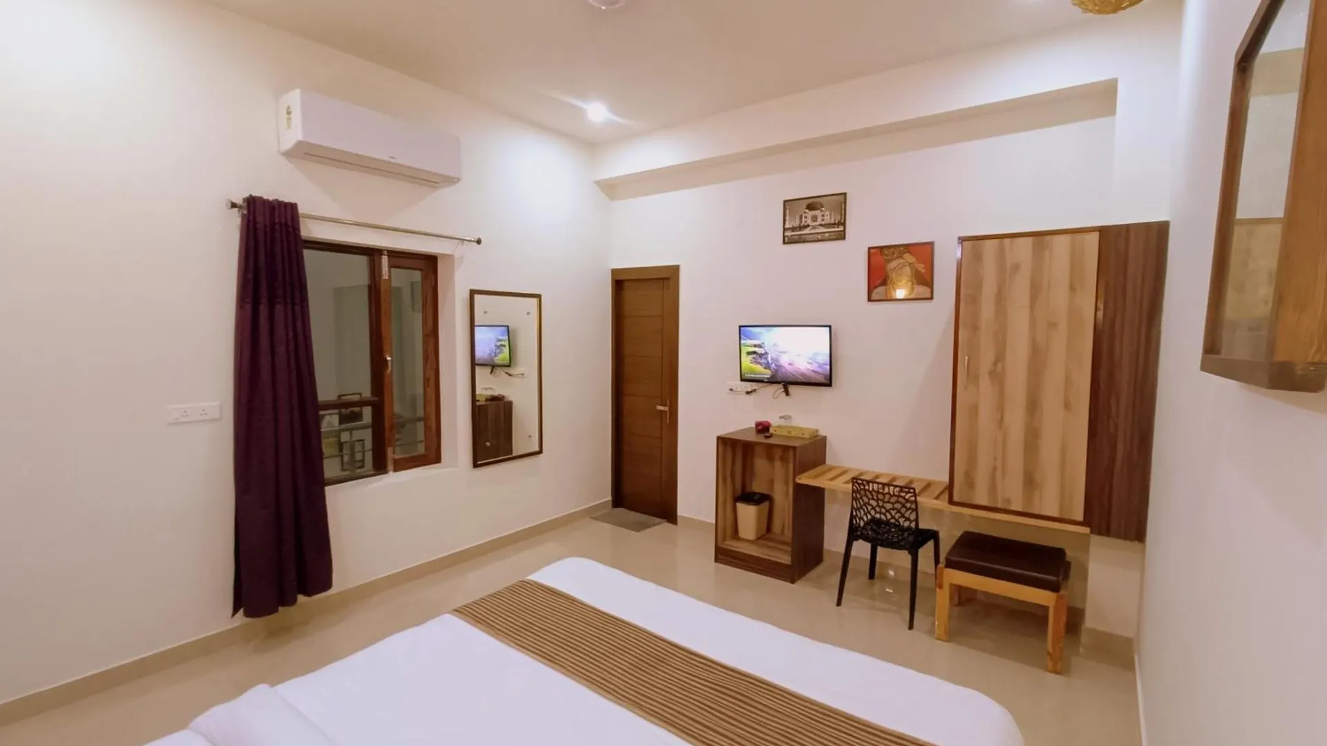 The Hideout Agra Homestay Near Taj